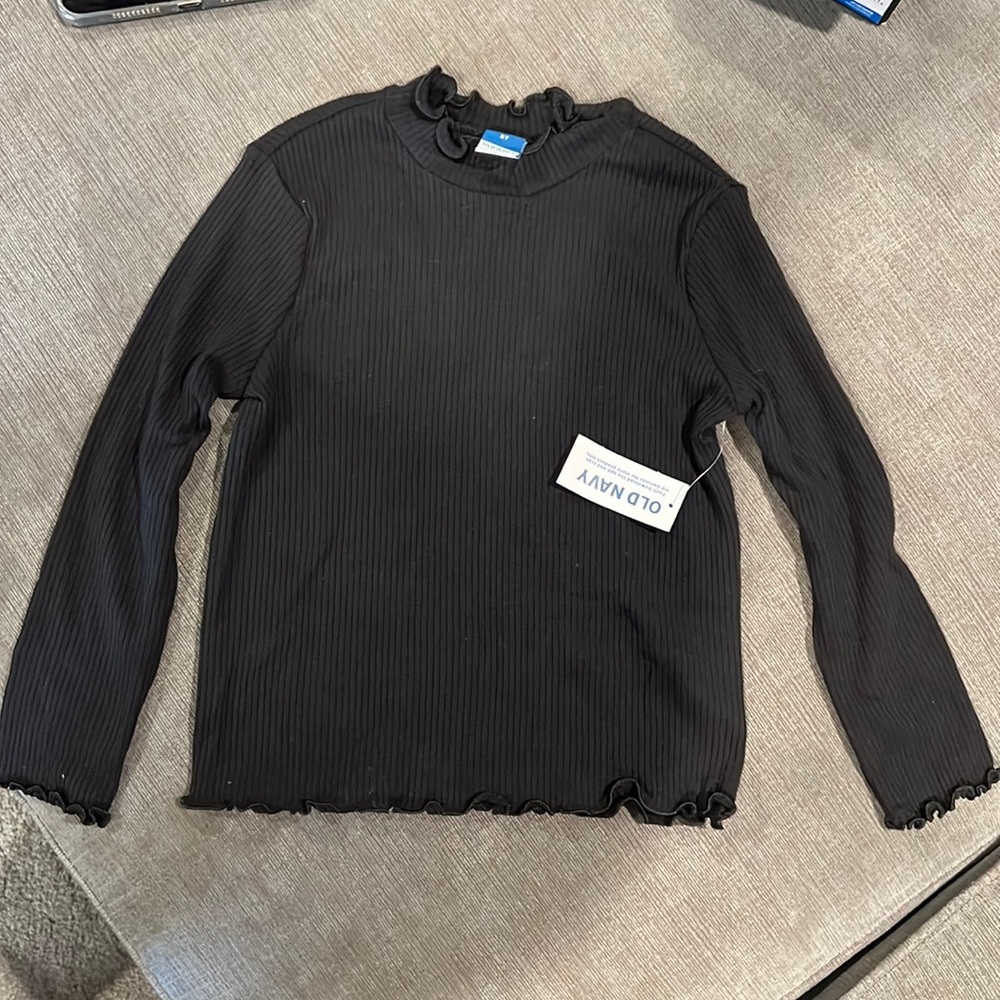 Black Old Navy long sleeve shirt